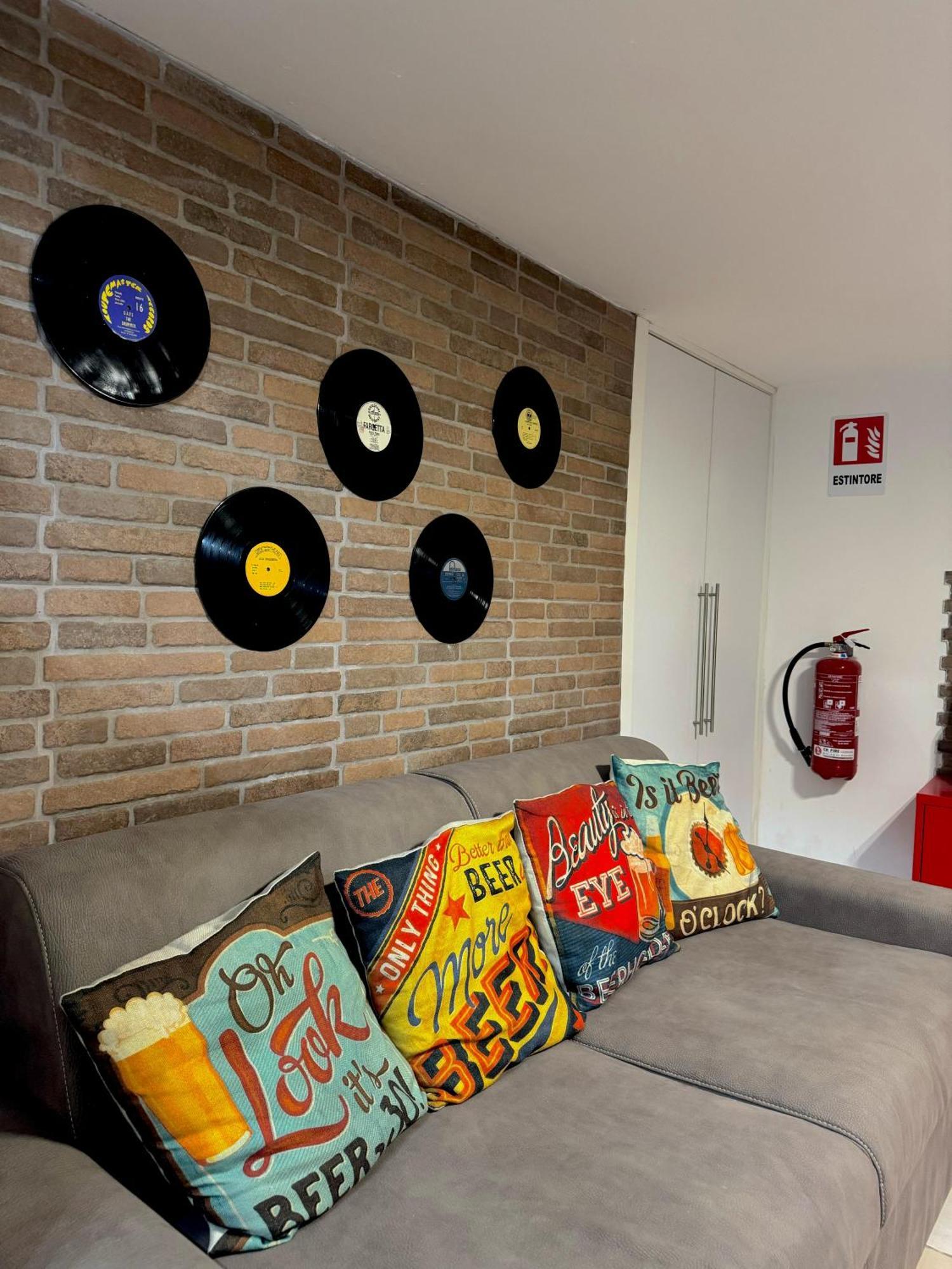 Frizzi & Lazzi House Lejlighed Napoli Eksteriør billede